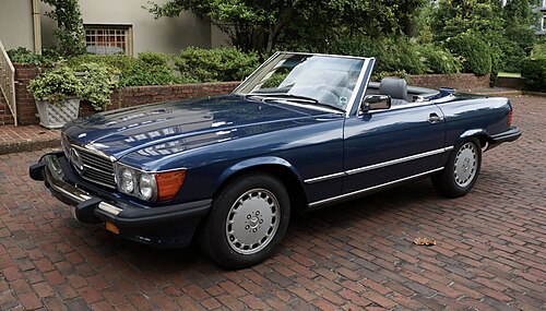 مرسيدس بنز 560SL موديل 1988، بمواصفات أمريكية مع مصدات بارزة