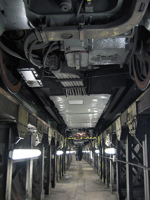 الجانب السفلي لعربة الطاقة MF 67D