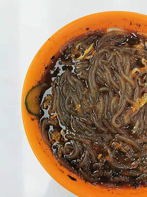 Sì chuān suān là fěn (الشعرية الساخنة والحامضة) المصنوعة من الفنسي أو هونغشوفن