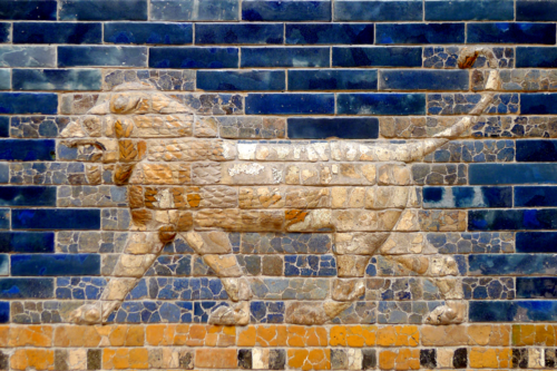 نقش أسد بابل عند بوابة عشتار
