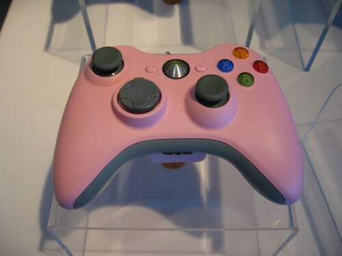 وحدة تحكم لاسلكية وردية اللون لجهاز Xbox 360