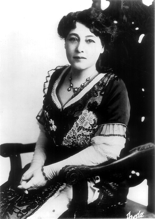 أليس جاي في عام 1896
