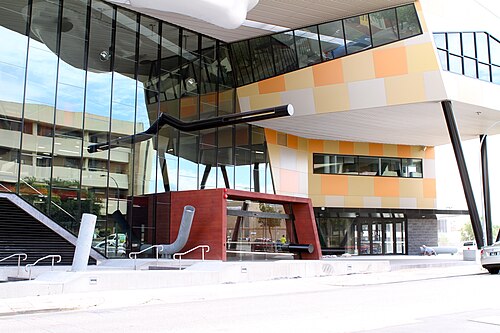 30 شارع أبردين، حرم بيرث الجامعي