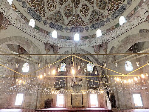 مسجد Üç Şerefeli: من الداخل