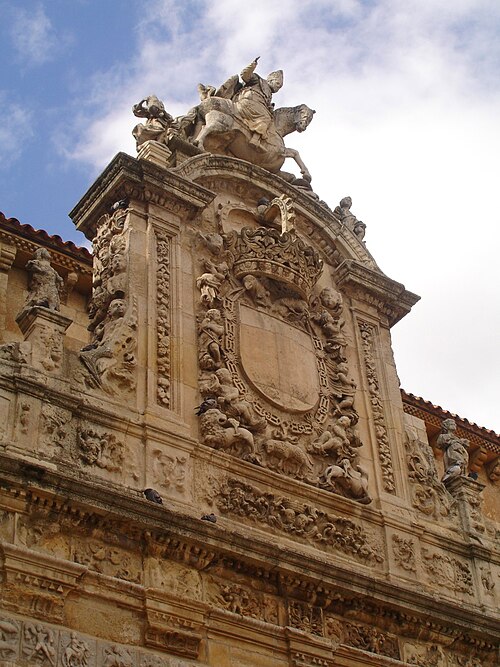 الواجهة الرئيسية لكنيسة Real Basílica de San Isidoro.