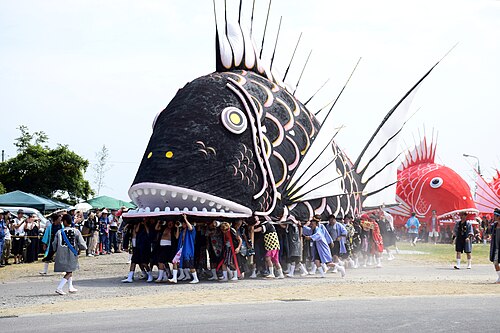 مهرجان تويوهاما لسمك الدنيس