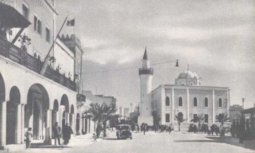 ساحة البلدية في ثلاثينيات القرن العشرين