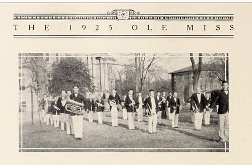 فرقة جامعة أوليه ميس عام 1925