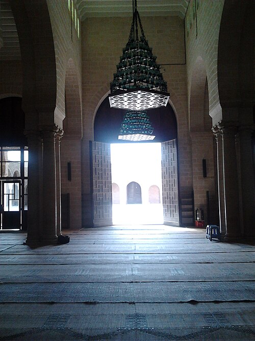 مدخل قاعة الصلاة