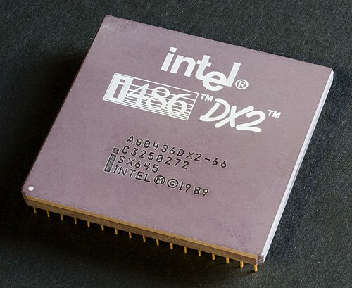 معالج Intel i486DX2-66، منظر علوي.