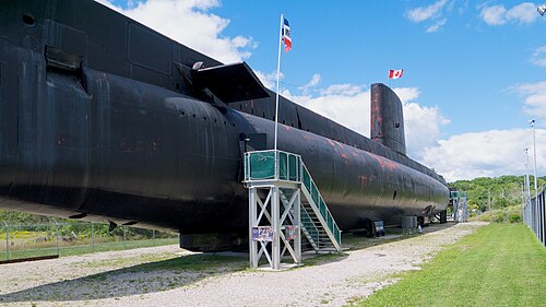 HMCS Ojibwa: غواصة من فئة Oberon محفوظة في ميناء بورويل، أونتاريو.