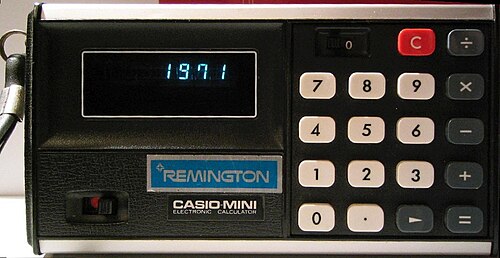 كانت الآلة الحاسبة الإلكترونية الصغيرة Casio CM-602 توفر وظائف أساسية في سبعينيات القرن الماضي.