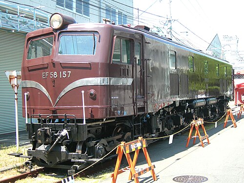 EF58 157 في يوليو 2010