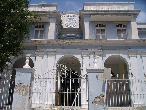 مستشفى تريكوش (1873) في بونس
