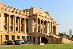 مبنى البرلمان القديم بالقرب من Galle Face Green، والذي أصبح الآن الأمانة الرئاسية