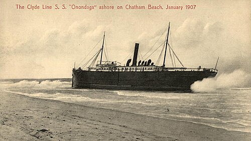 أونونداغا على شاطئ أورليانز بعد جنوحها في 13 يناير 1907