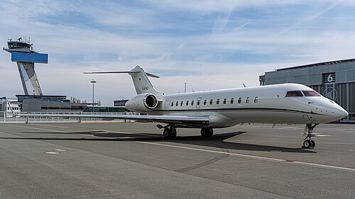 شركة غلوبال إكسبريس D-AFAO في مطار ألبريشت دورر الدولي في نورمبرغ، ألمانيا