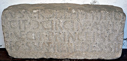 نقش لاتيني غاليسي (من مدينة لوغو، غاليسيا): VECIUS VEROBLII F(ilius) PRICE[ps ...] CIT(...) C(ASTELLO) CIRCINE AN(norum) LX [...]O VECI F(ilius) PRINCEPS CO[...]