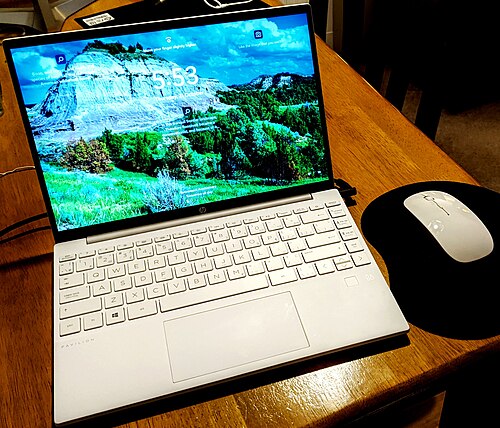 كمبيوتر محمول HP Pavilion Aero 13 (2021)