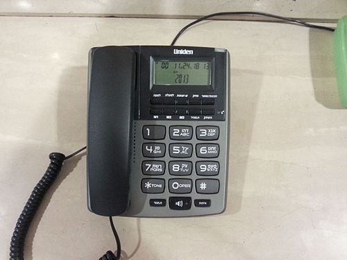 هاتف أرضي طراز AS-7402 تم تصنيعه عام 2013