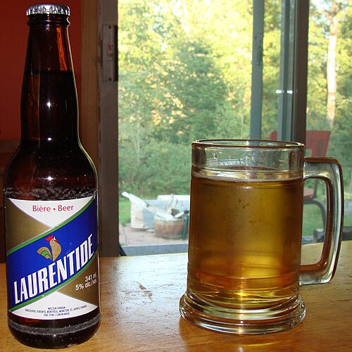 Bouteille de bière Laurentide، Brassée par Molson Uniquement au Quebec (يوليو 2009)