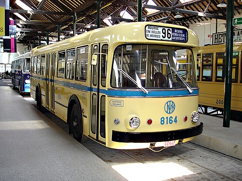 8164 حافلة بروسيل A99 فان هول (1958)