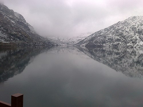 بحيرة تسومغو