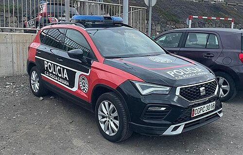 مركبة دورية Policía Canaria.