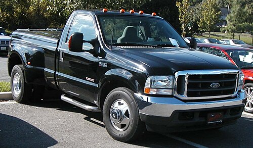 فورد F-350 DRW كابينة عادية موديل 2003-2004