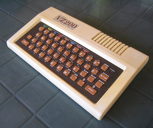 جهاز كمبيوتر منزلي VTech Laser 200، ذو 8 بتات، من عام 1983