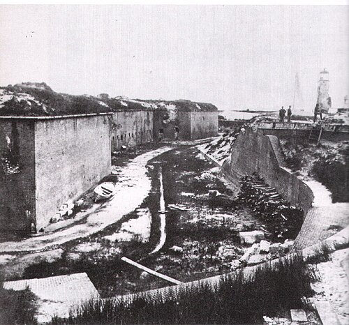 منظر لحصن مورغان عام 1864، بعد استعادته.
