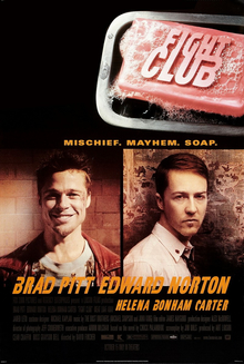 في أعلى اليمين، توجد قطعة صابون وردية اللون منقوش عليها "FIGHT CLUB". وفي الأسفل توجد صور لبراد بيت وهو يبتسم مرتديًا سترة حمراء وإدوارد نورتون مرتديًا قميصًا أبيض وربطة عنق، وينظر إلى الأمام. وتوجد أسماؤهما أسفل الصور الشخصية، مع كتابة "HELENA BONHAM CARTER" بخط أصغر. وفي الأعلى توجد "MISCHIEF. MAYHEM. SOAP".